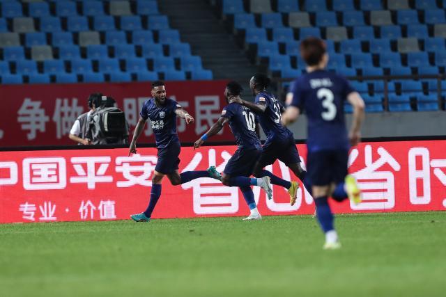 pg电子真人版-【中超】奥乌苏洛卡迪亚破门 沧州2比1胜10人浙江